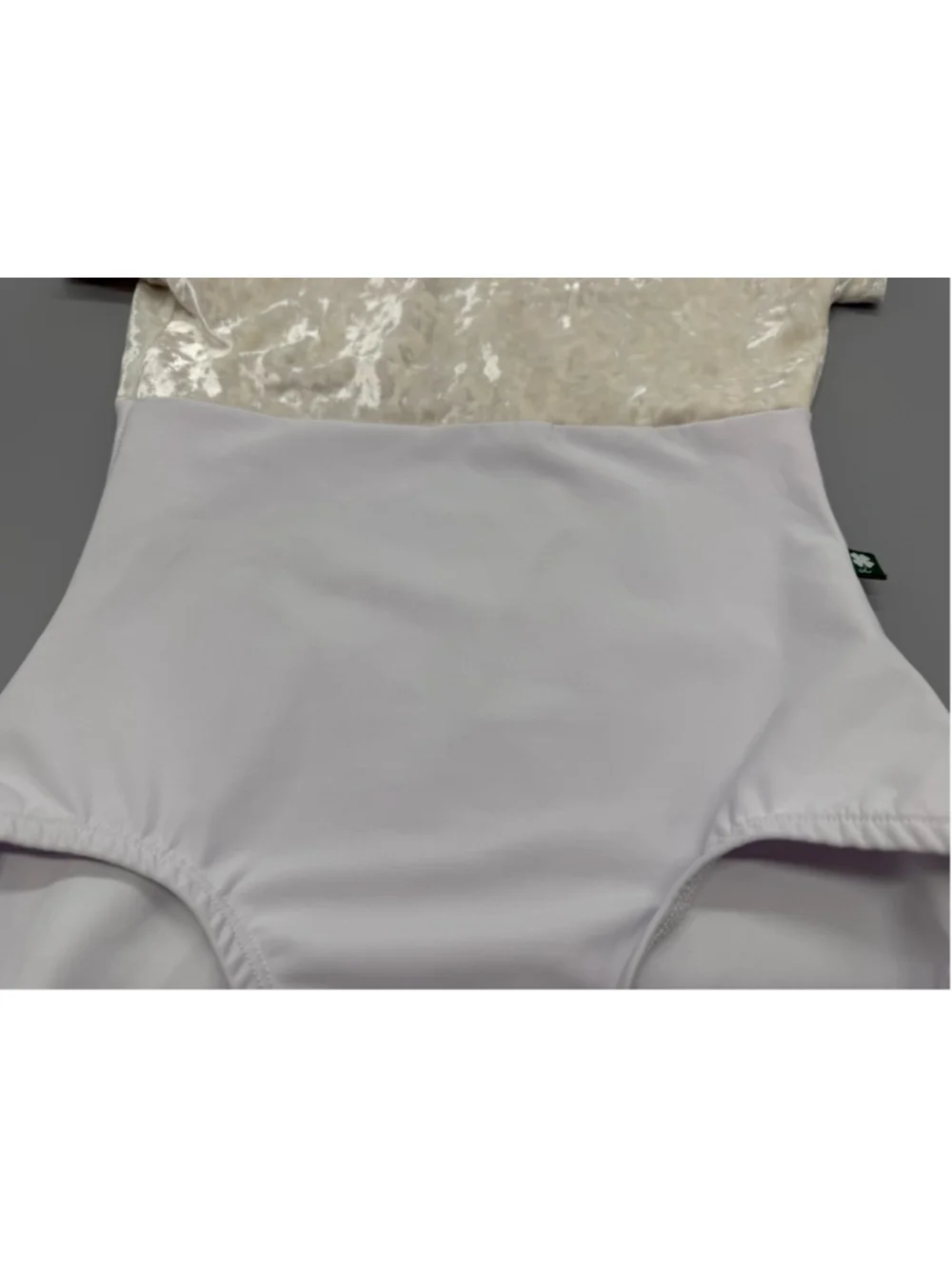 Luckyleo Dancewear Women's Short Sleeve White Velvet Accent Leotard